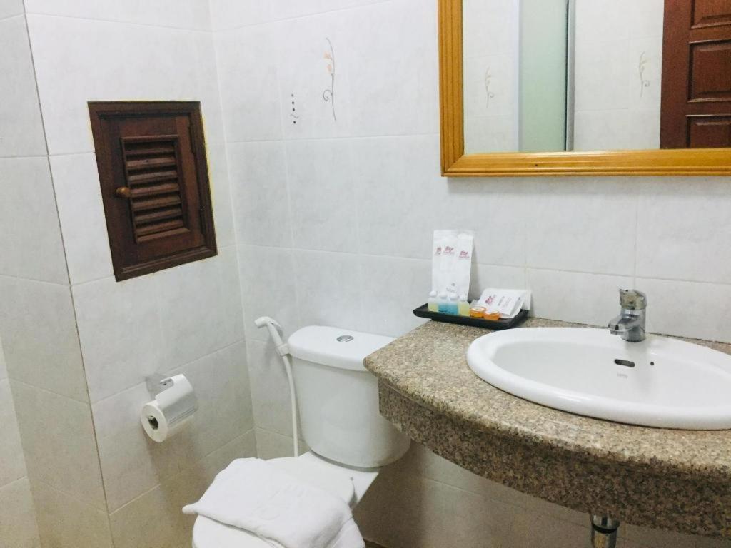 New Rose Boutique Hotel Vientiane Extérieur photo